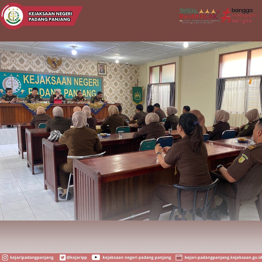 Rapat Staff Kejaksaan Negeri Padang Panjang